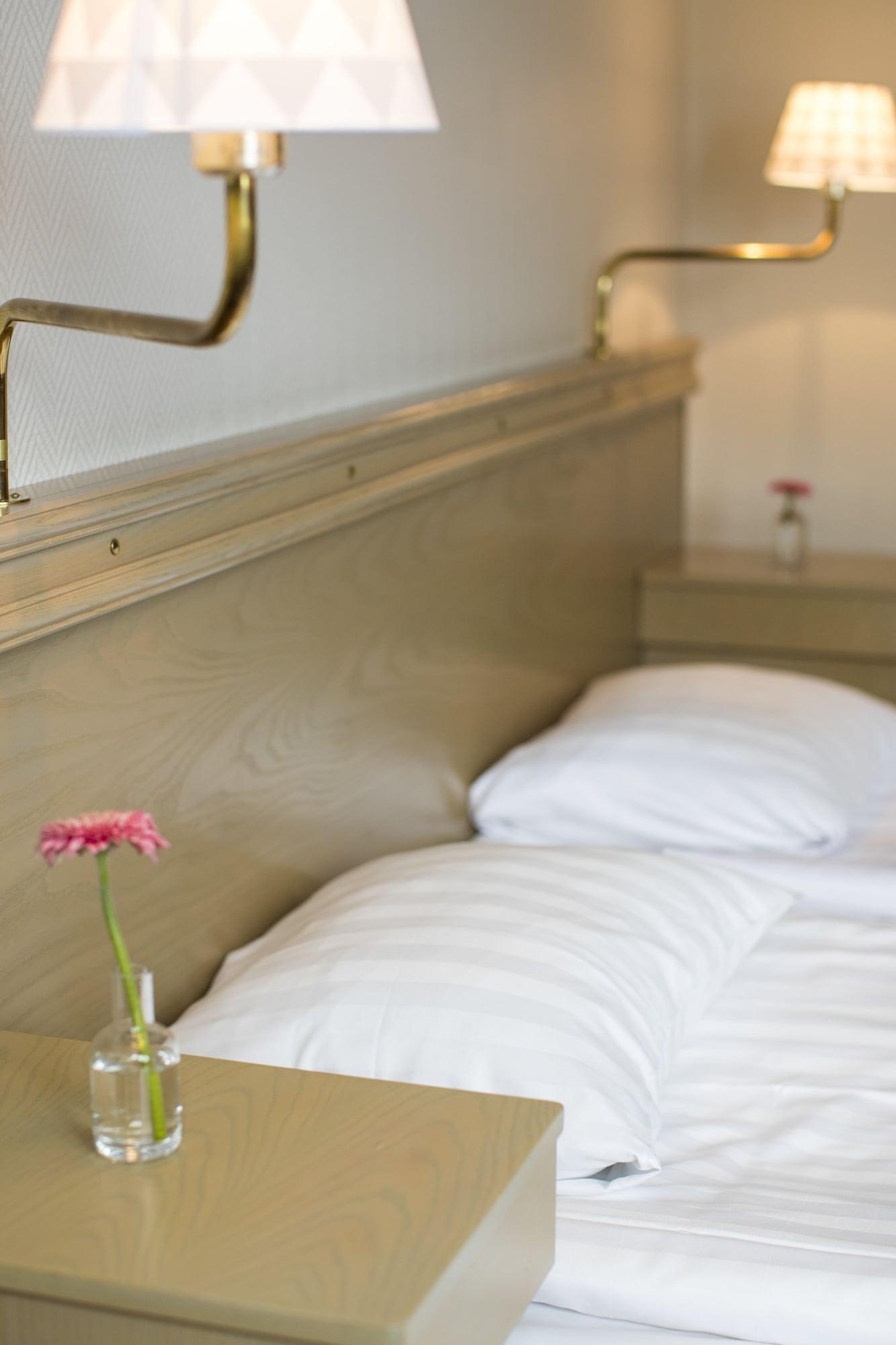 Hotel Adlon มารีฮามน์ ภายนอก รูปภาพ