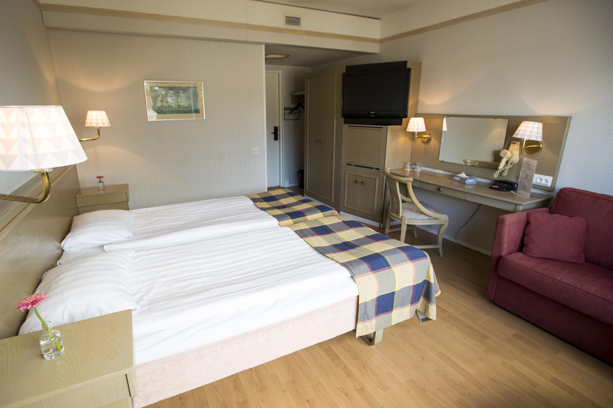 Hotel Adlon มารีฮามน์ ภายนอก รูปภาพ
