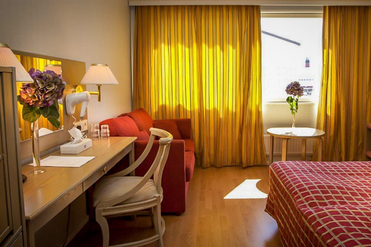 Hotel Adlon มารีฮามน์ ภายนอก รูปภาพ
