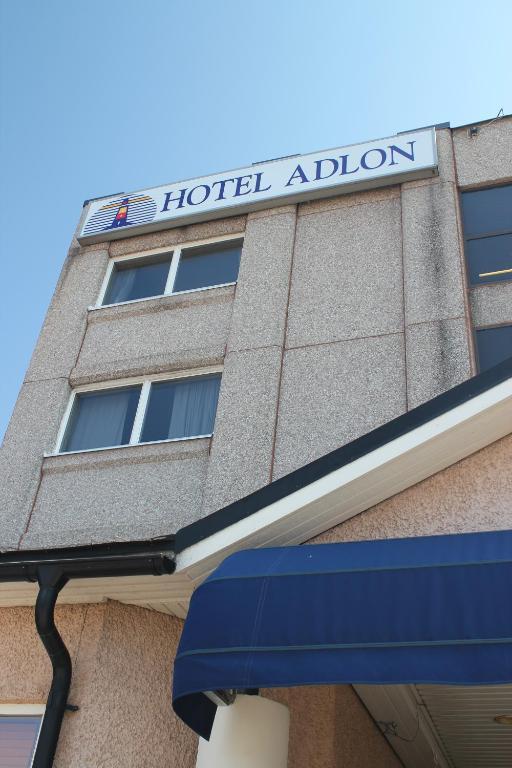 Hotel Adlon มารีฮามน์ ภายนอก รูปภาพ
